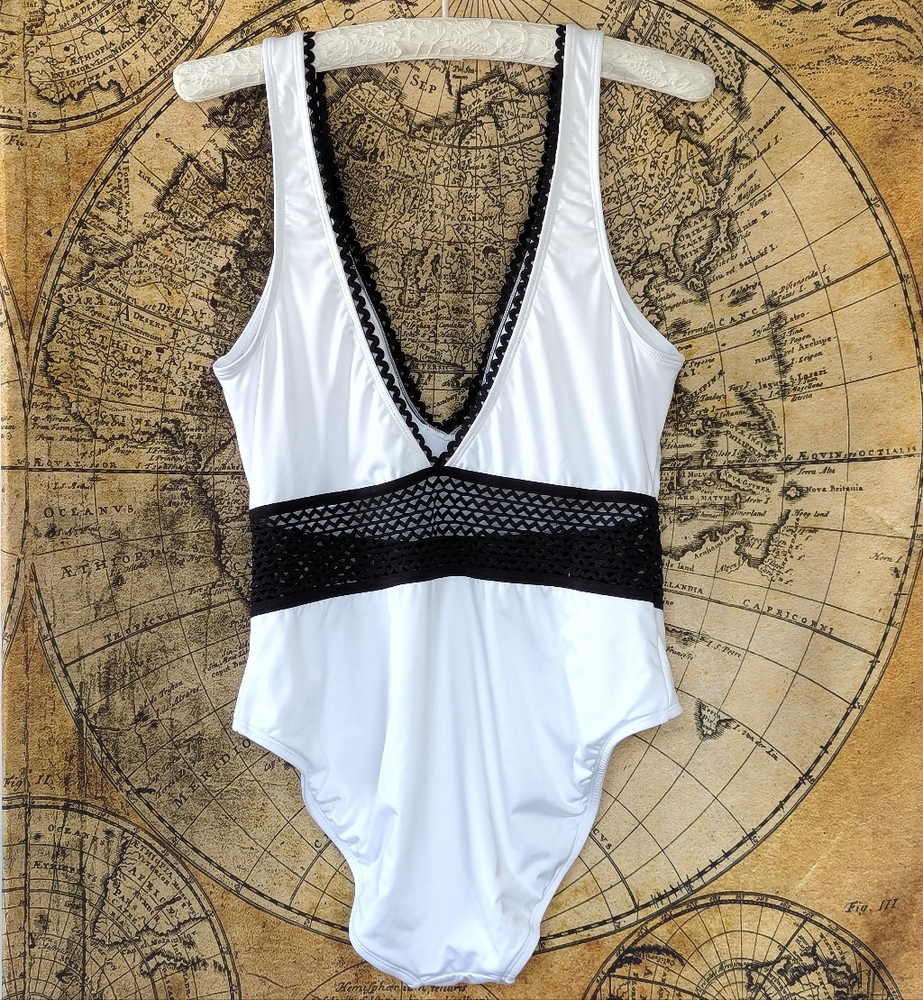 Kenneth Cole One Piece Swim - Picture 8 of 14